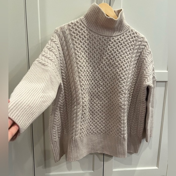 AYR Ivory Le Square Kable Knit Mock Neck Sweater Size Small 100% wool fisherman - Picture 4 of 10